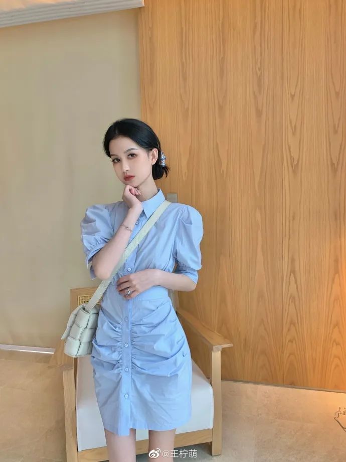 雪梨家网红模特曾因太美遭校园暴力如今靠生图让网络喷子闭嘴