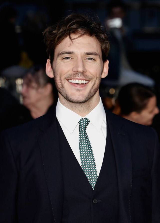 也是最新一部夏洛克·福尔摩斯电影,讲述了麦考夫·福尔摩斯和夏洛克