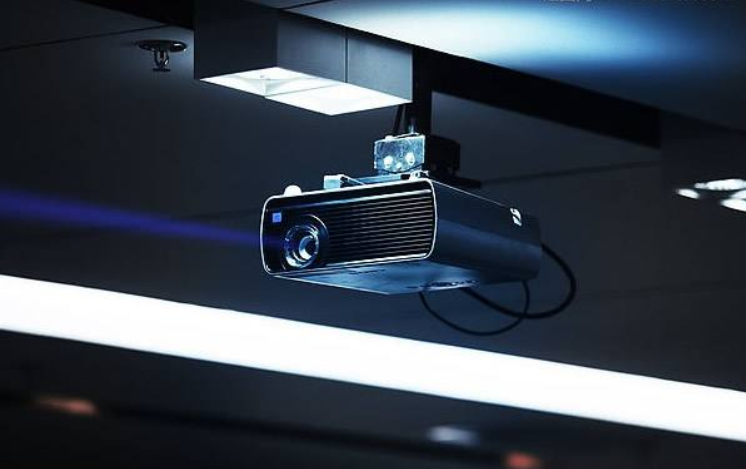 雷克赛恩 家用机迅猛发展 Led投影仪有何处优势 腾讯新闻