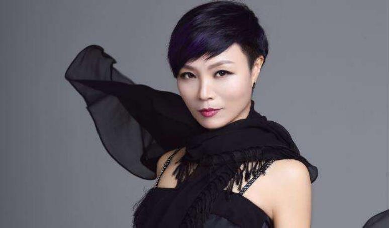 王蓉:阳光大地谱写绿色的旋律扎西顿珠:你是千条河流淌血脉里塔斯肯