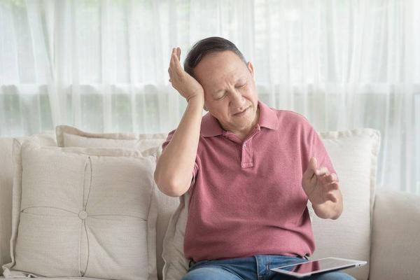 脑梗|忠告：晨起若有4个表现或是血管堵了，坚持“一多三少”或能改善