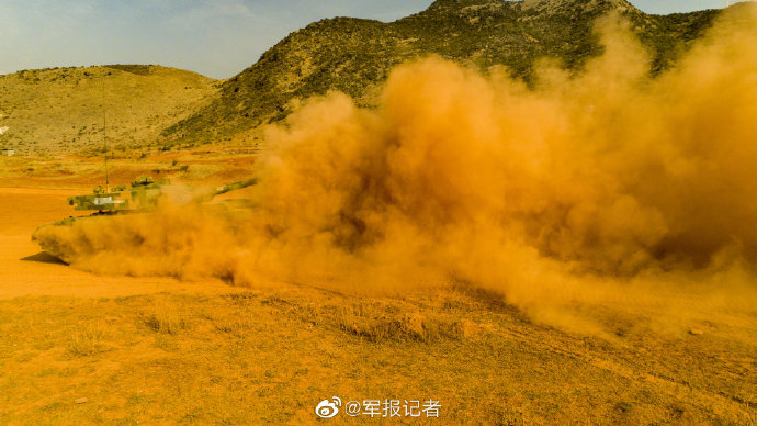 尘土飞扬,战味正浓