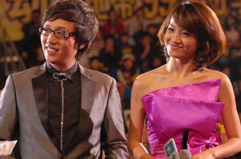 朱丹华少再合体,多年老友直播间你侬我侬,周一围都要吃醋了