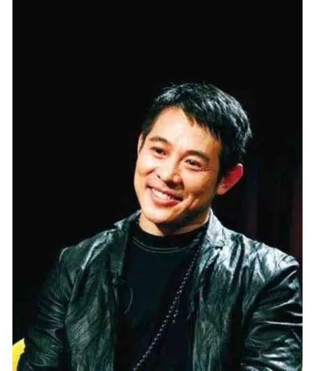 抛弃原配为利智还债7200万如今的李连杰和利智怎么样了