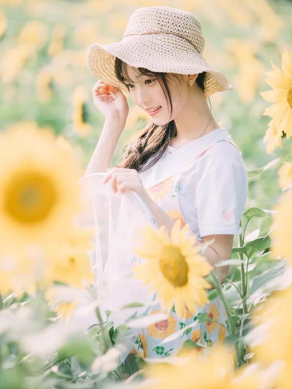 笑容迷人的3大星座女阳光开朗随时都散发着自信的魅力