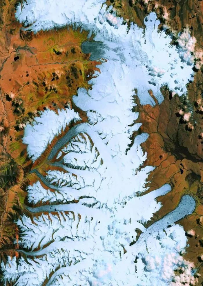 你生日当天的地球是什么样的?快来领取专属绝美照片!