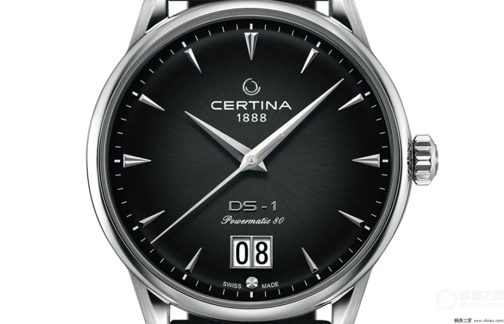雪铁纳推出全新ds-1 大日历腕表