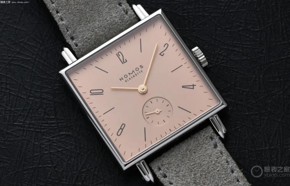 简约风格方形表nomostetra系列众神火花腕表