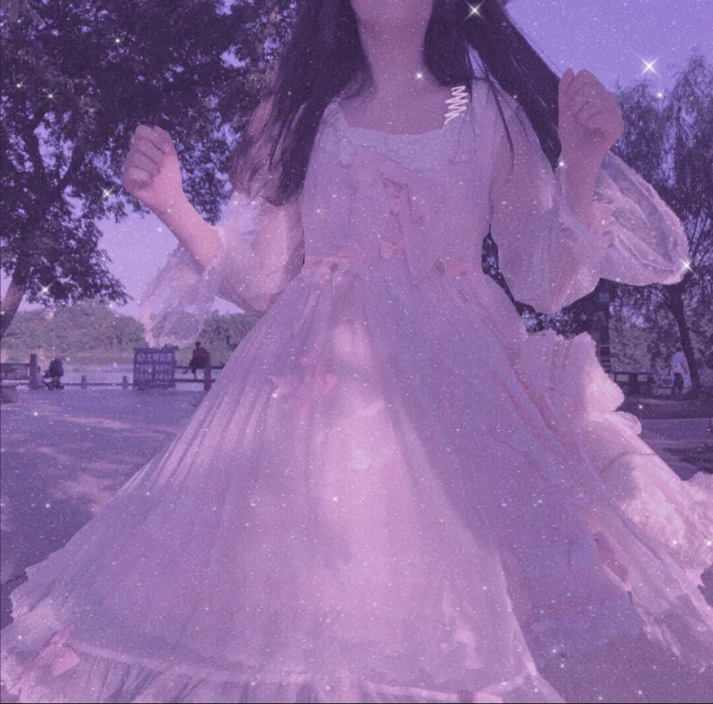 紫色系女生头像:也许就这样默默陪伴着,不经意间就是一辈子!