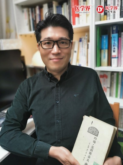 卓正儿科医生严虎推荐一本陪伴了他30年的小说《约翰.克利斯朵夫》