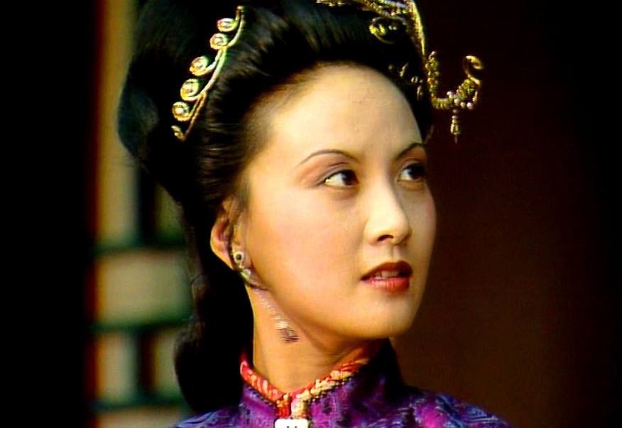 王熙凤惩罚贾宝玉如何放水这三点大有玄机