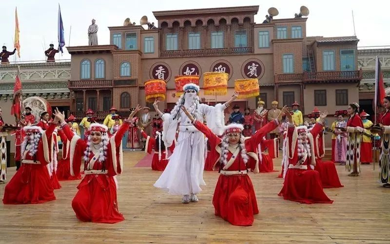 不负春光不负卿喀什处处有香妃