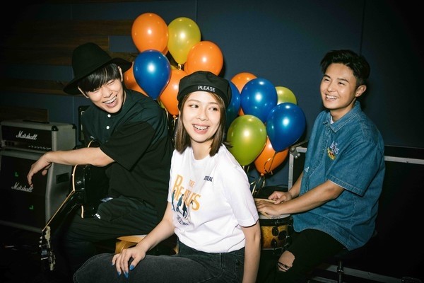 五月天阿信霸气撂下一句话!告五人当场吓到发抖:不敢自介了|阿信|stay