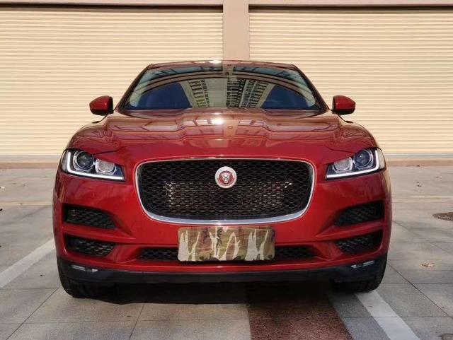 捷豹锋湃suv20t涡轮增压241马力造型时尚运动感十足