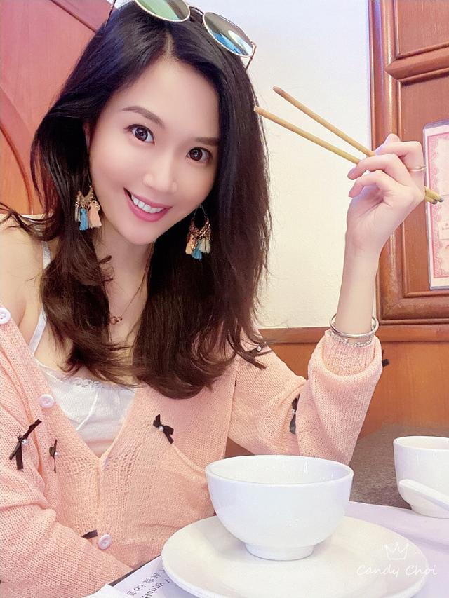 她曾与李嘉欣老公恋爱,与豪门离婚后变学霸,狂考30个证还不够
