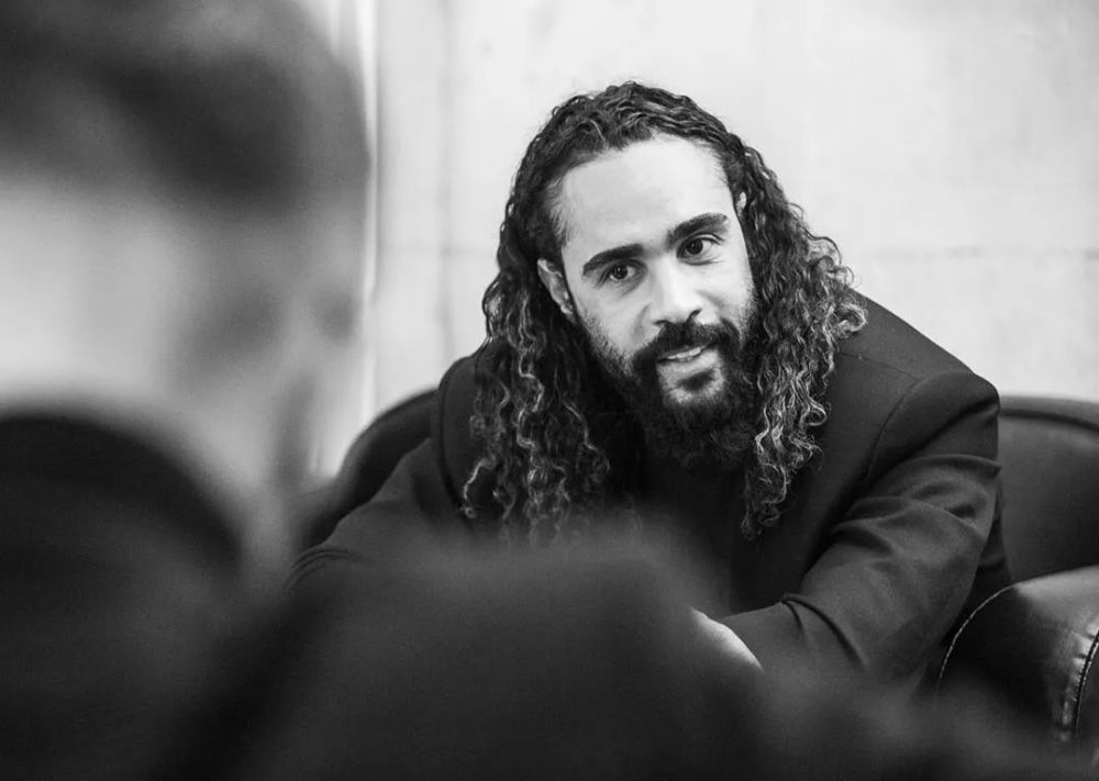 全新air fog 1的"黑",是jerry走向成熟的样子