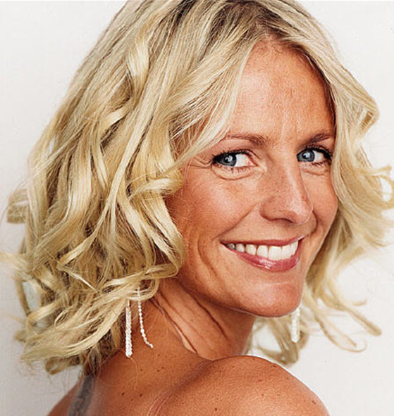 英国52岁著名女主持人无奈,受疫情影响,称将"再次成为处女"_腾讯新闻