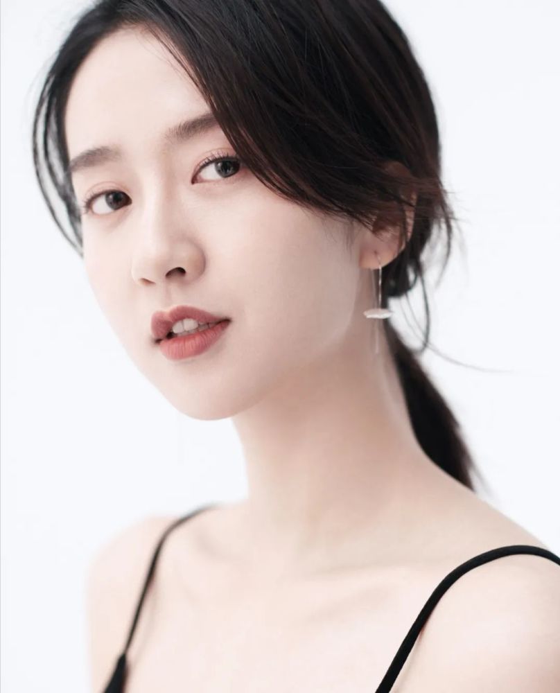 专访《清平乐》许龄月:"佛系"少女的后宫攻略_腾讯新闻