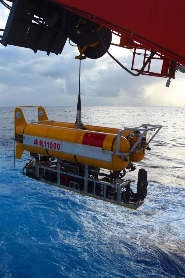 马里亚纳海沟|陈瑜|冷文生|月球|李俊霞|载人潜水器|王小龙|潜水 