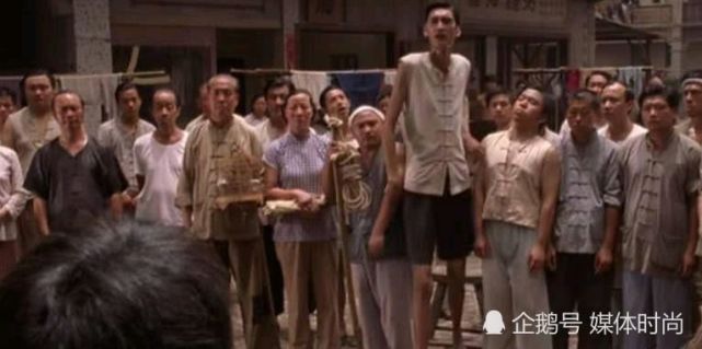 曾是姚明师兄,娶了两米妻子,连九岁女儿都一米六了