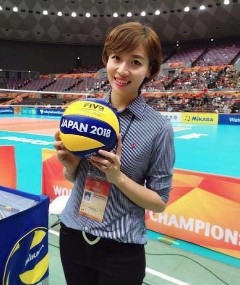 32岁女排精英魏秋月,退役嫁助教,婚后甜蜜惬意,年初晋升当妈