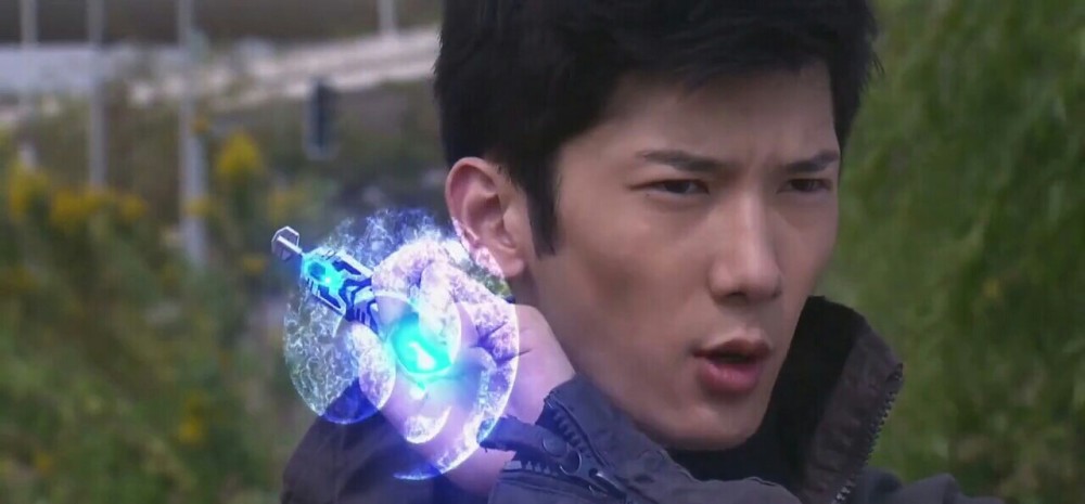 7年前在《铠甲勇士》里平平无奇,却在《三生三世枕上书》中大放异彩_