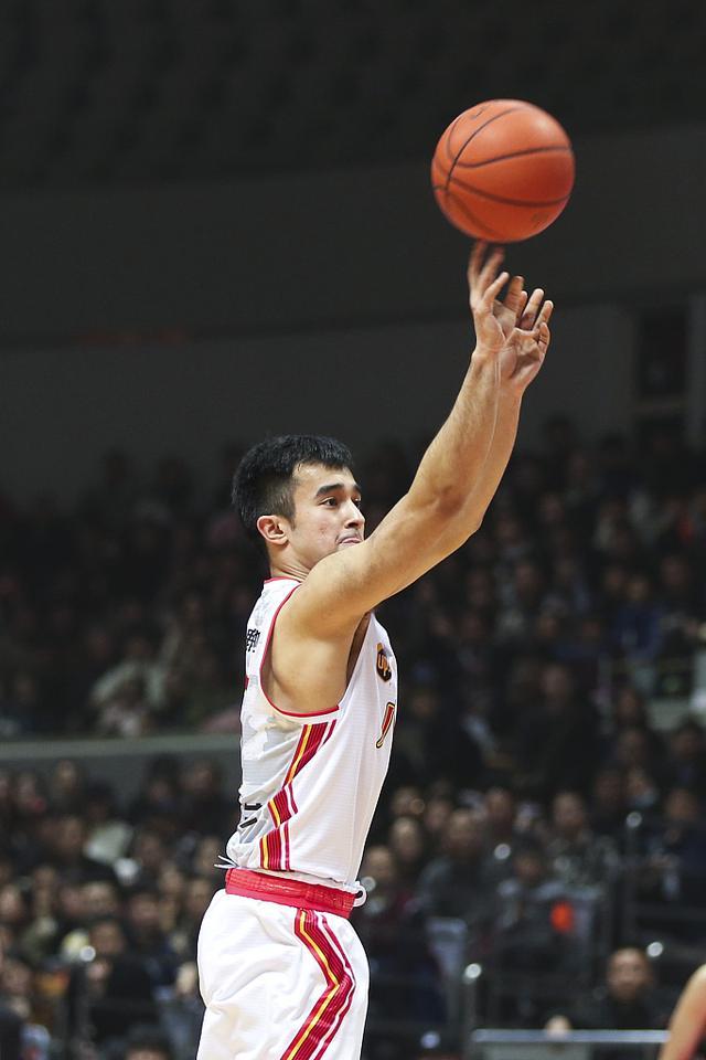 阿尔斯兰:八一男篮第六人,在质疑中完成蜕变,未来还需改变什么