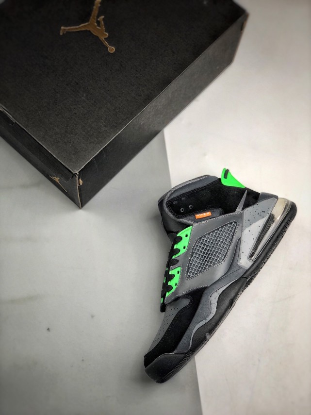 形似跑车的airjordanmars270开箱测评