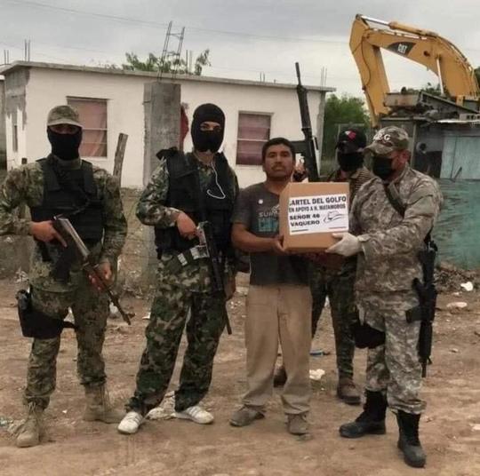 意黑手党疫情期免费发食物寻求民众支持的动机何在