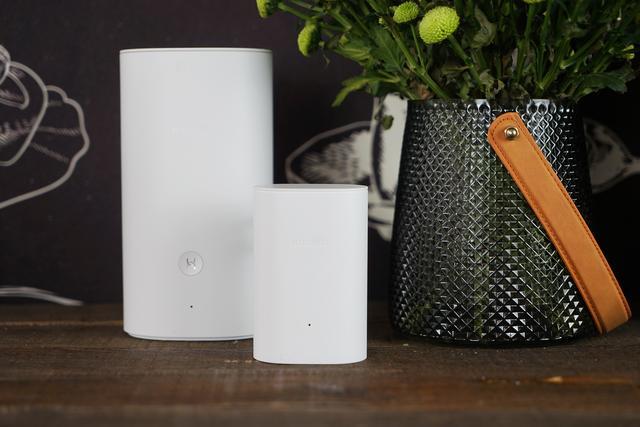 美极了极简亮白实用无花哨华为路由q2s真机图赏