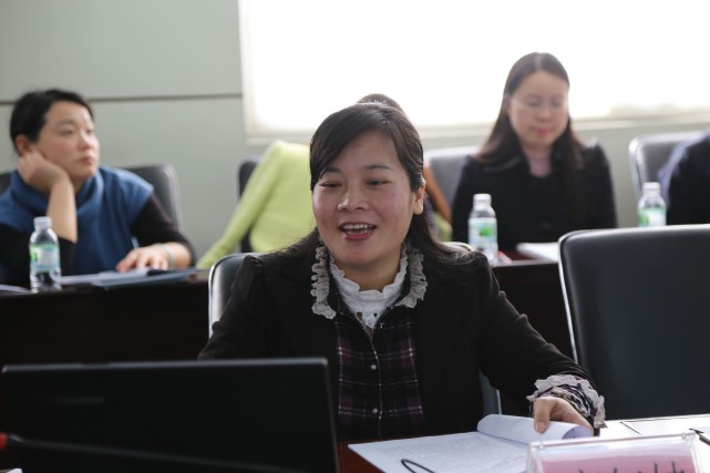 深圳市教科院副院长潘希武,主任黄积才,罗湖区教育局副局长刘荣青,副