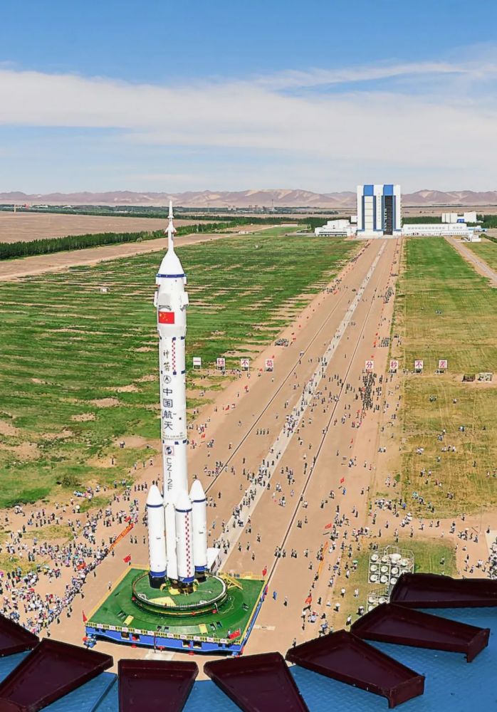 100年,重塑山河!