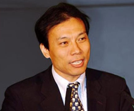 这位大佬就是唐骏,20前年从香港回内地发展,回来的时候上海房价并没有