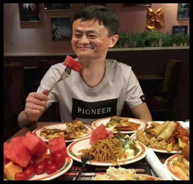 接下来我们看看雷军的午餐,作为中国富豪前十名的他在吃饭上面确实有