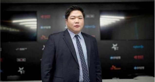 金教练虽然加盟SKT，却不认为SKT能夺冠：只因为Faker才加入
