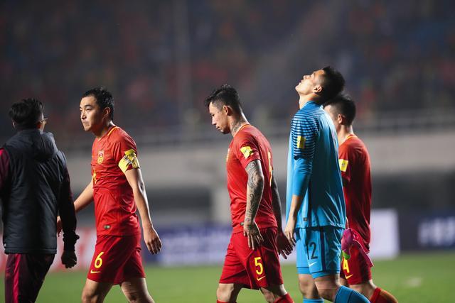 记者：国足这种亚洲顶级球队！不适合赛会制比