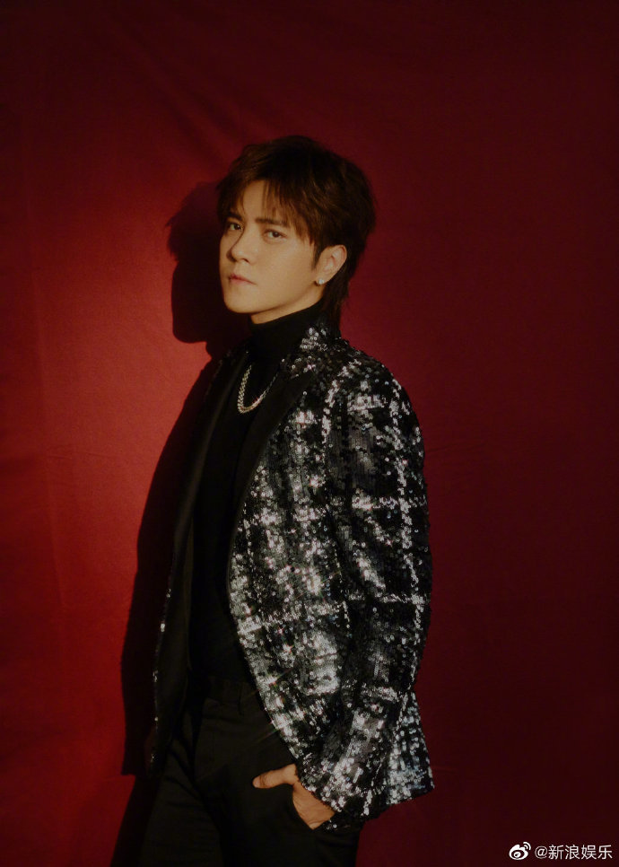 女星吕亚晞曝光罗志祥撩她的聊天记录截图,表示在