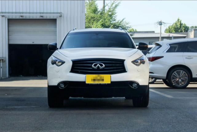 测评英菲尼迪qx70三款发动机可选最大马力431堪比超跑