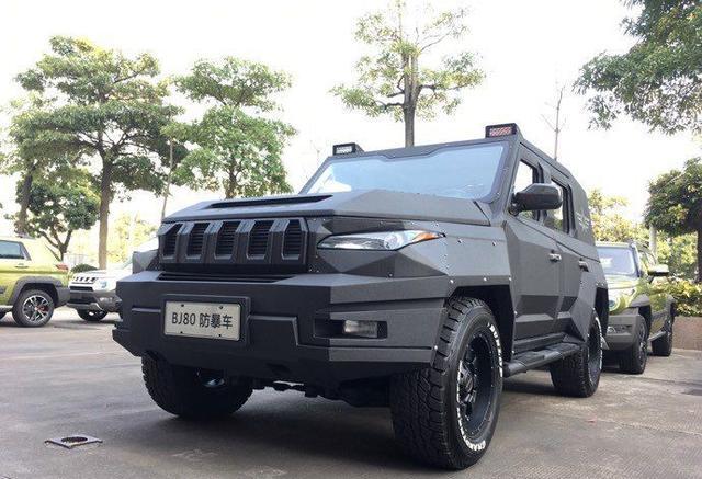 北汽bj80防暴车,a1防弹级别,全车亚光,超大尺寸的硬派越野_腾讯新闻