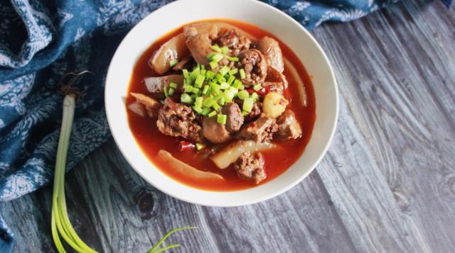 巨好吃的魔芋烧鸭子魔芋酥软细腻鸭肉味美