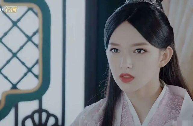 她是乐华皇太女一年三部女主戏资源逆天新剧身材壮硕像男人