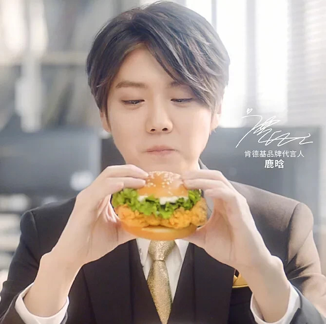 星巴克中国牵手的第一位明星为什么会是李宇春