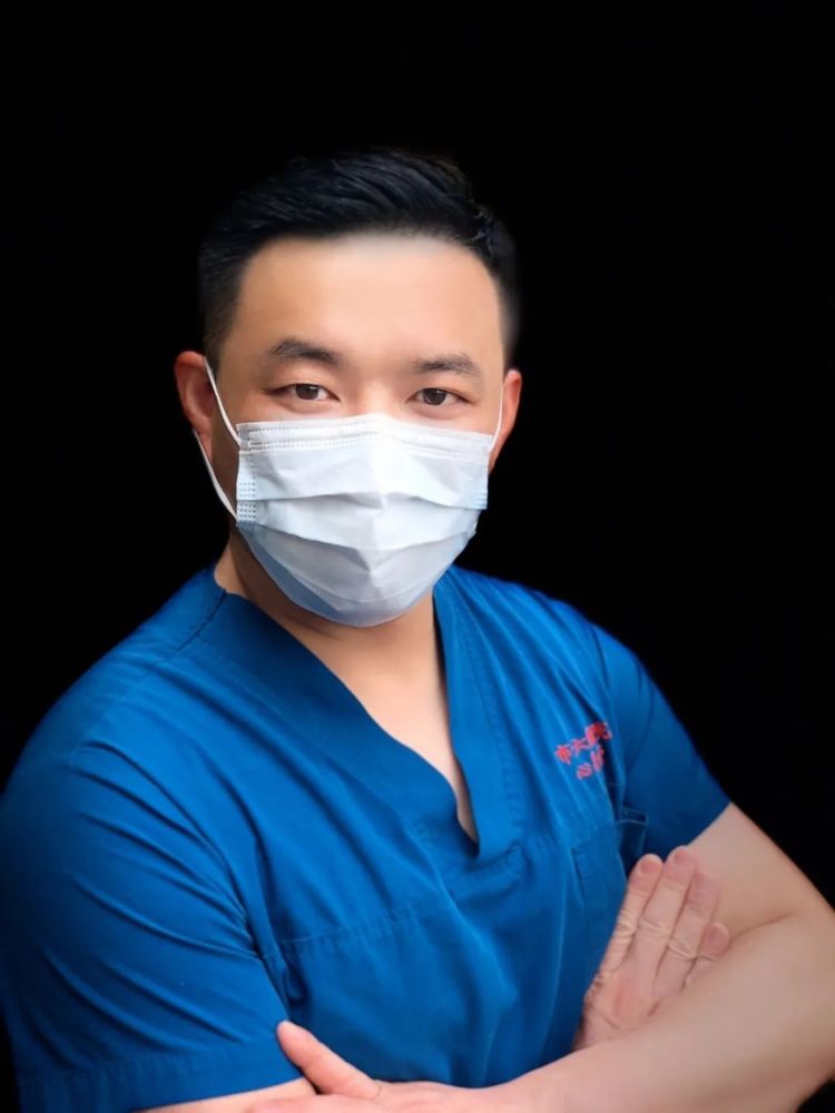 听医生马健讲述赴武汉雷神山医院的抗疫故事_腾讯新闻