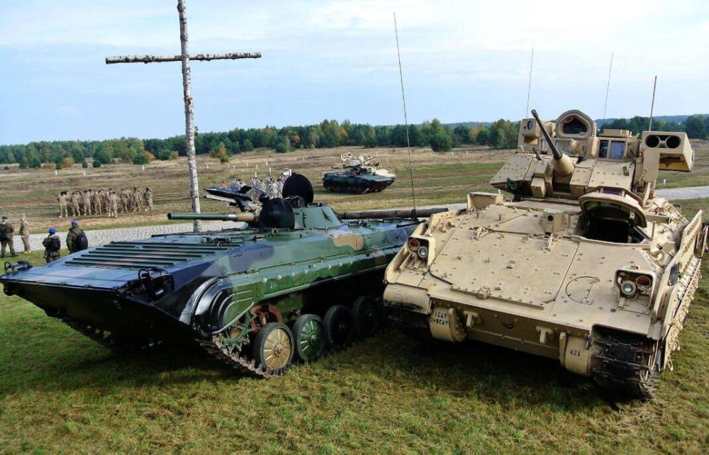 印度新战车终于亮相,设计还是40年前产物,印媒极力吹捧