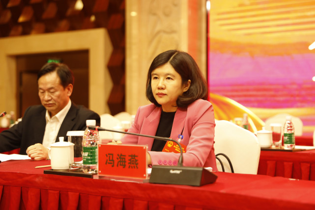 区领导陈春阳,黄光华,张昱旻,陈和余,朱海燕,黄泽红,张珉