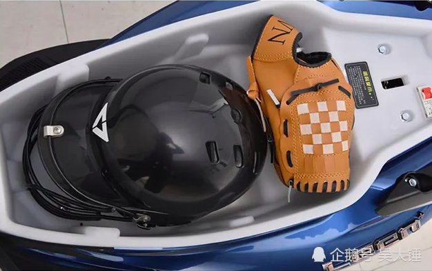 1200w电机最高时速80kmh以上加速优秀的新蕾陆鹰来了