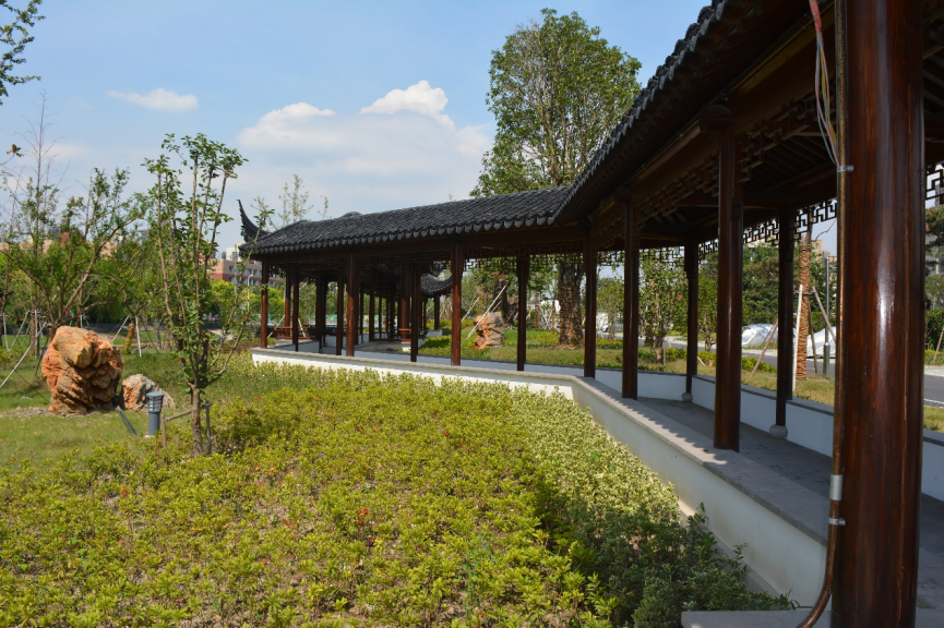 走进龙现代艺术中心,品园林景致,赏艺术之美