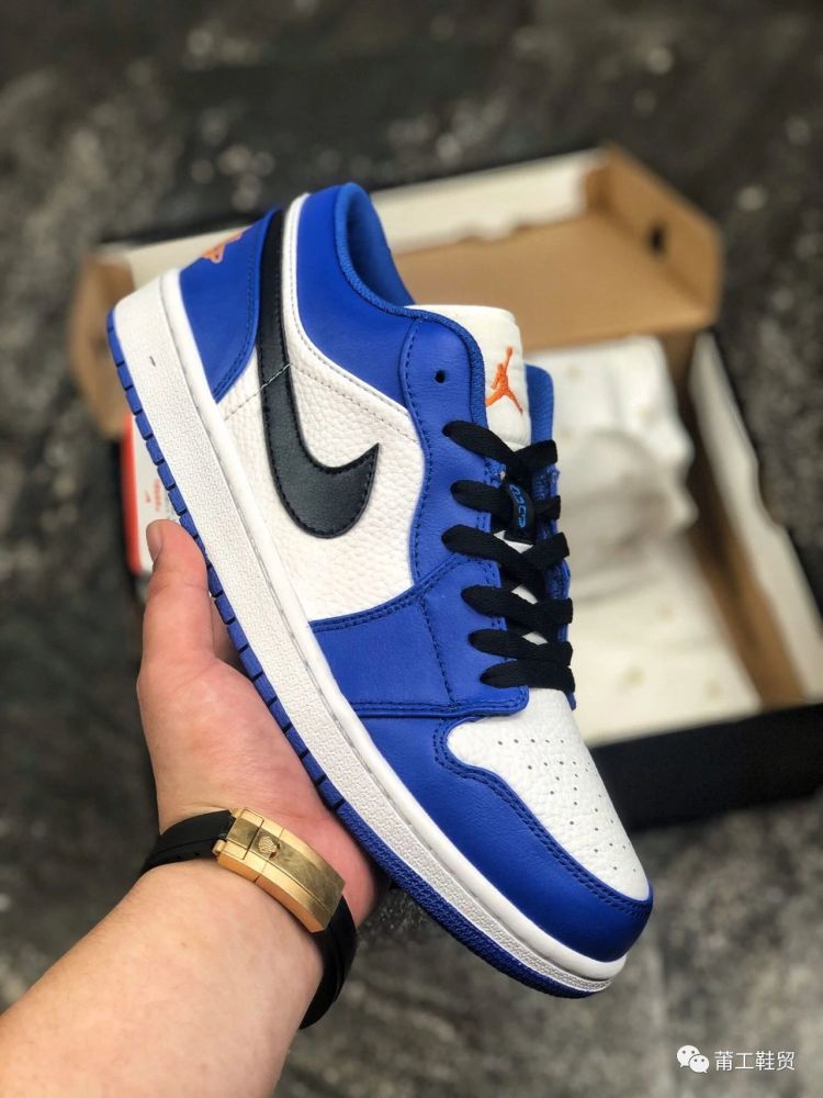 颜值不比高帮差既平价又百搭airjordan1低帮小闪电开箱