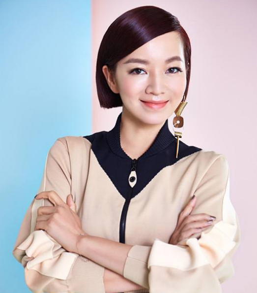 她是知名主持人,却爱上已婚的活佛男,历经7年直到怀孕才被扶正