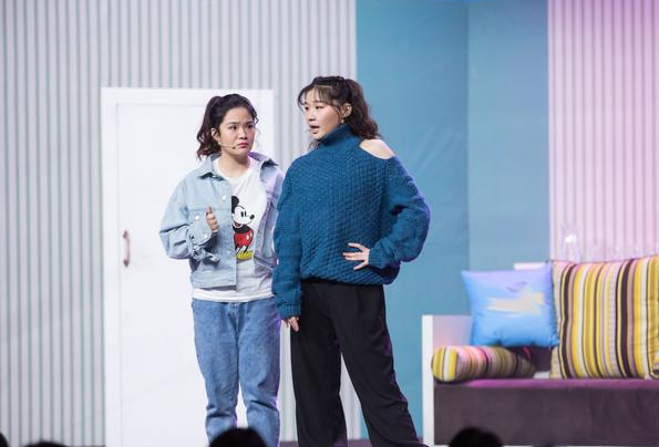 金靖成名背后的辛酸父亲残疾母亲离家多年搭档却在春晚遭替换